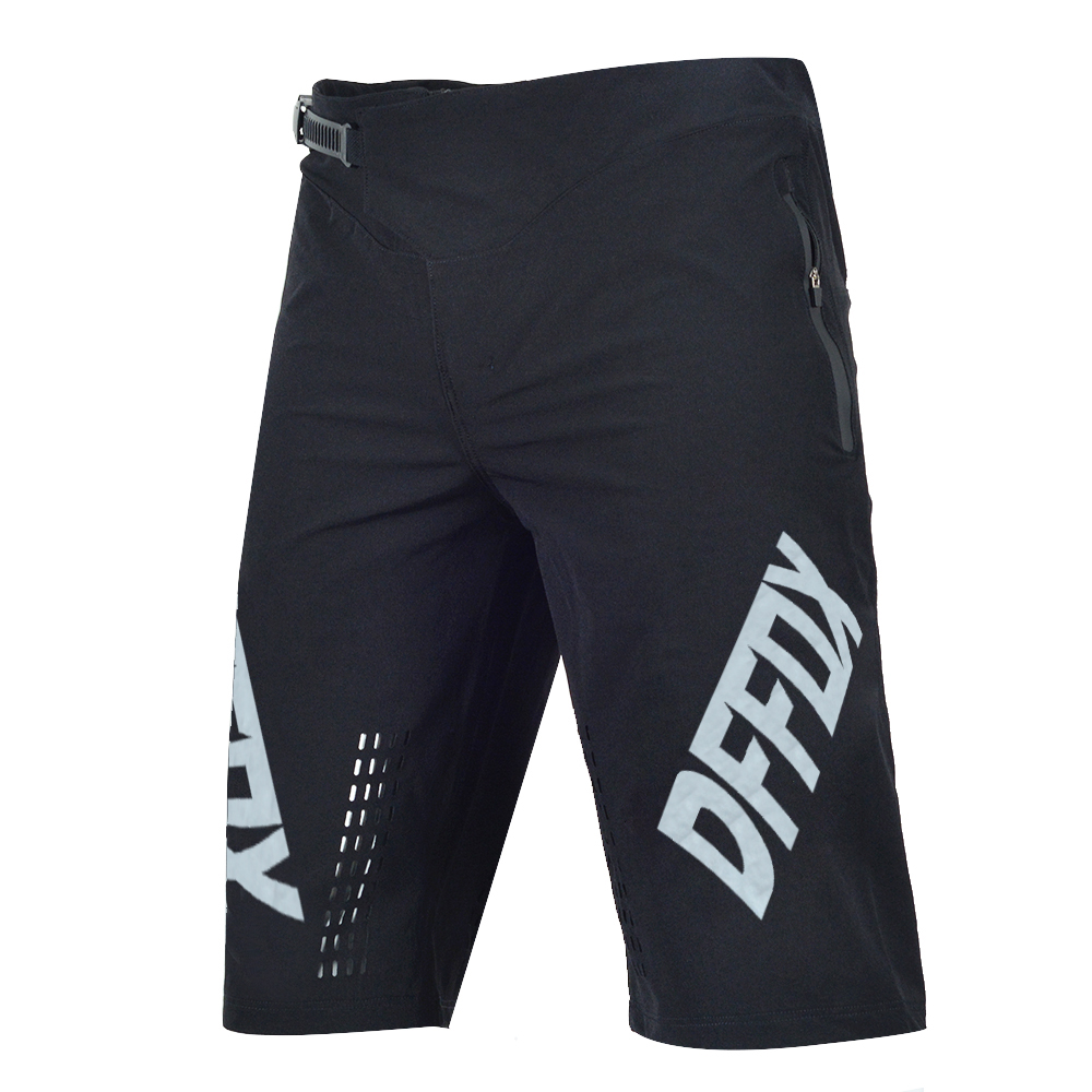 Pantaloncini da bici DFFOX Equ - Mountain Biking Videos recensione e prezzo